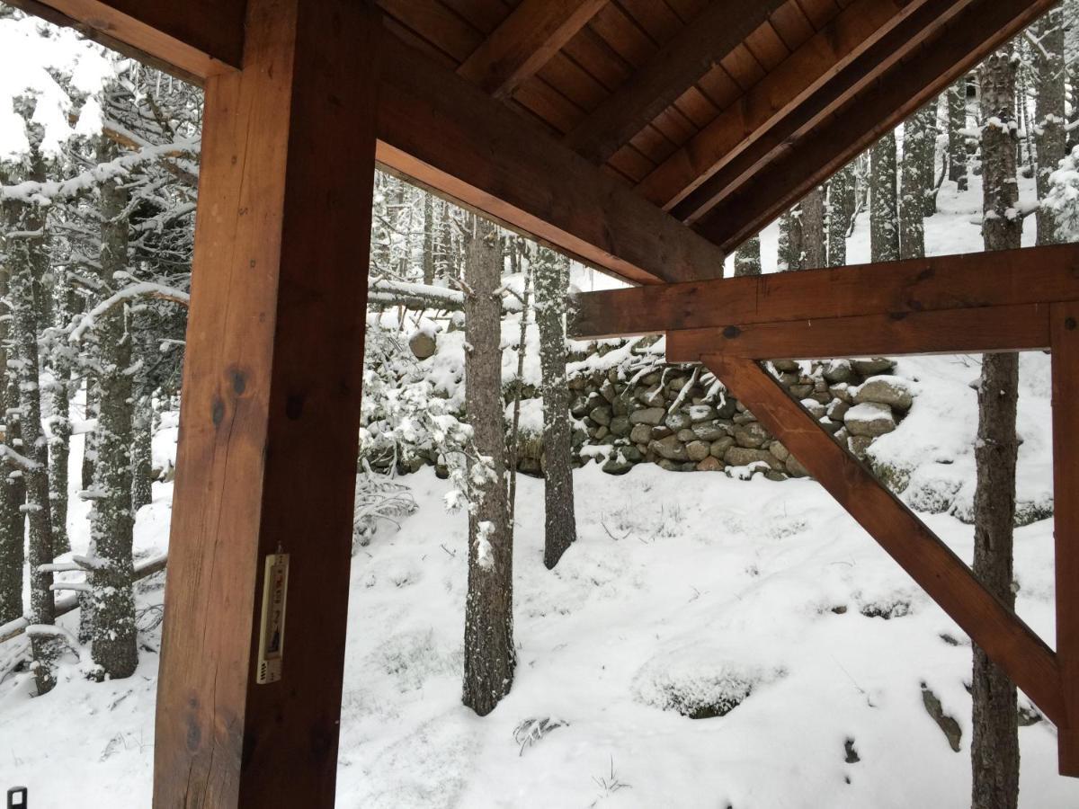 Chalet Vue Sous Cet Angles Luaran gambar